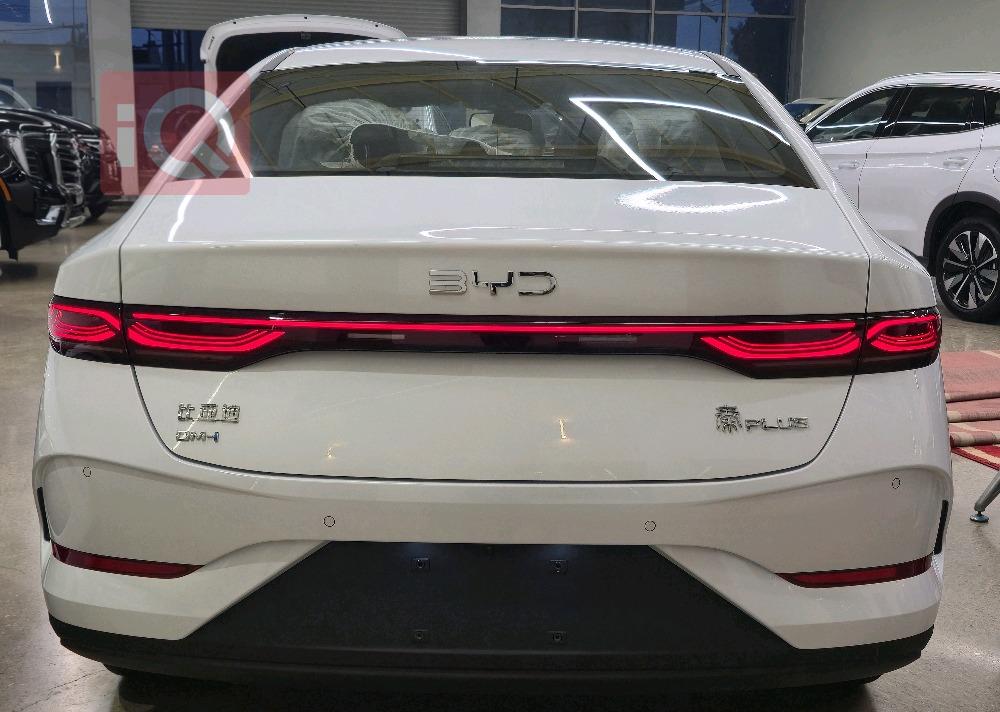 بی وای دی Qin Plus